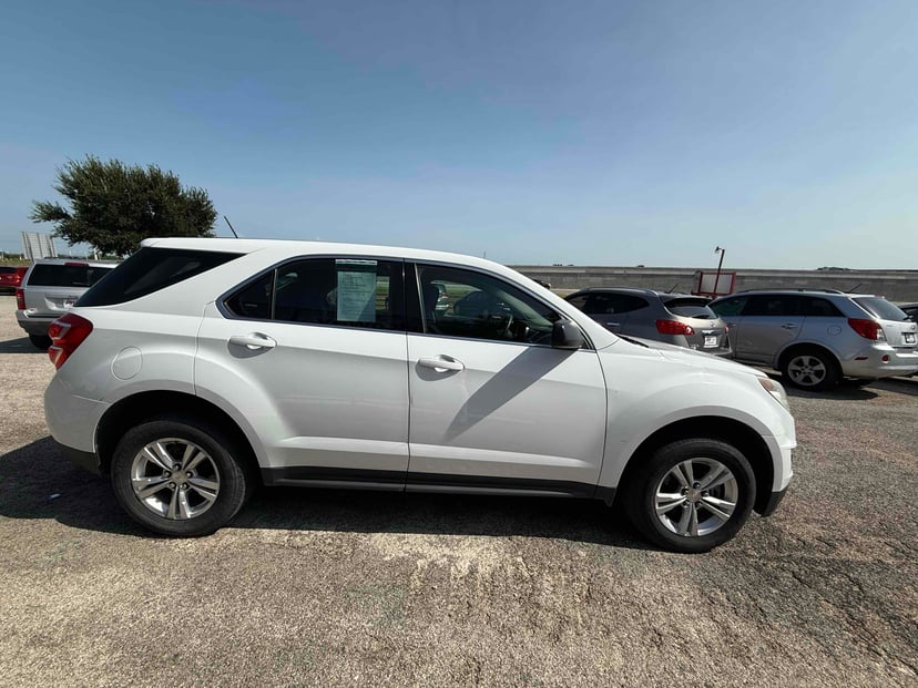 2017 Chevrolet Equinox - Image 1