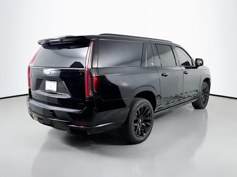 2024 Cadillac Escalade ESV - Image 2