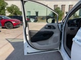 2023 Chrysler Pacifica - Preview 9
