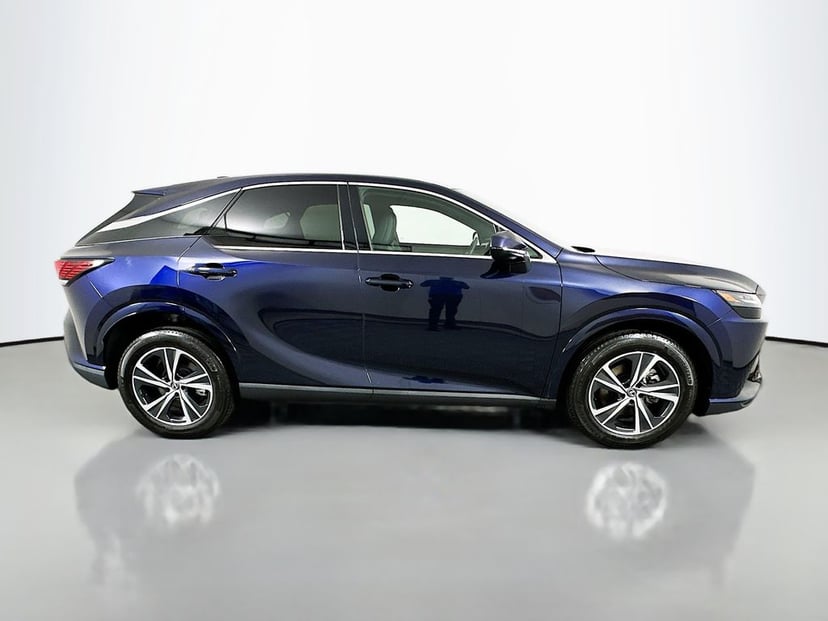 2024 Lexus RX - Image 3