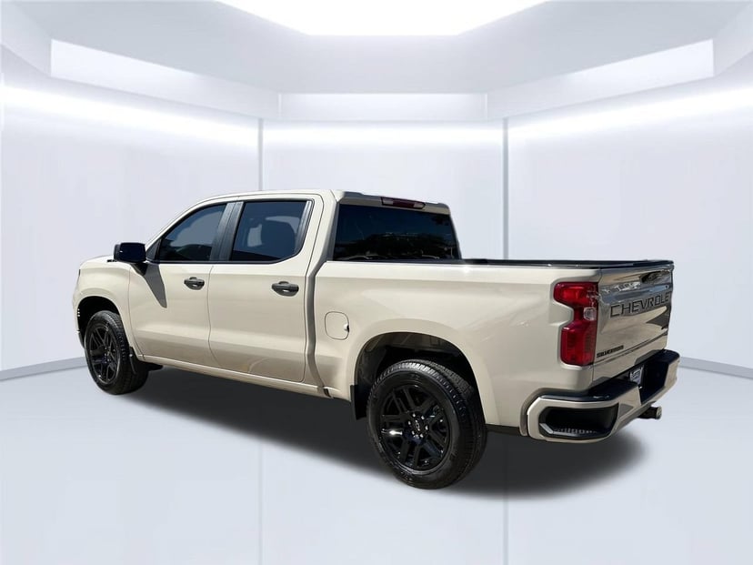 2026 Chevrolet Silverado 1500 - Image 1