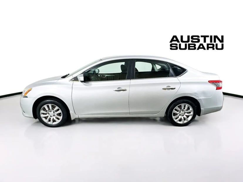 2013 Nissan Sentra - Image 2