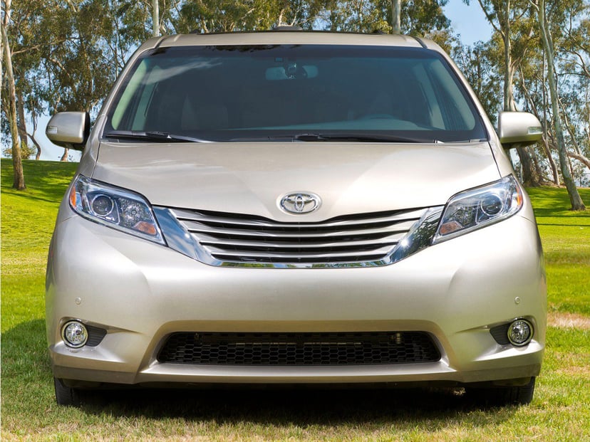 2016 Toyota Sienna - Image 1