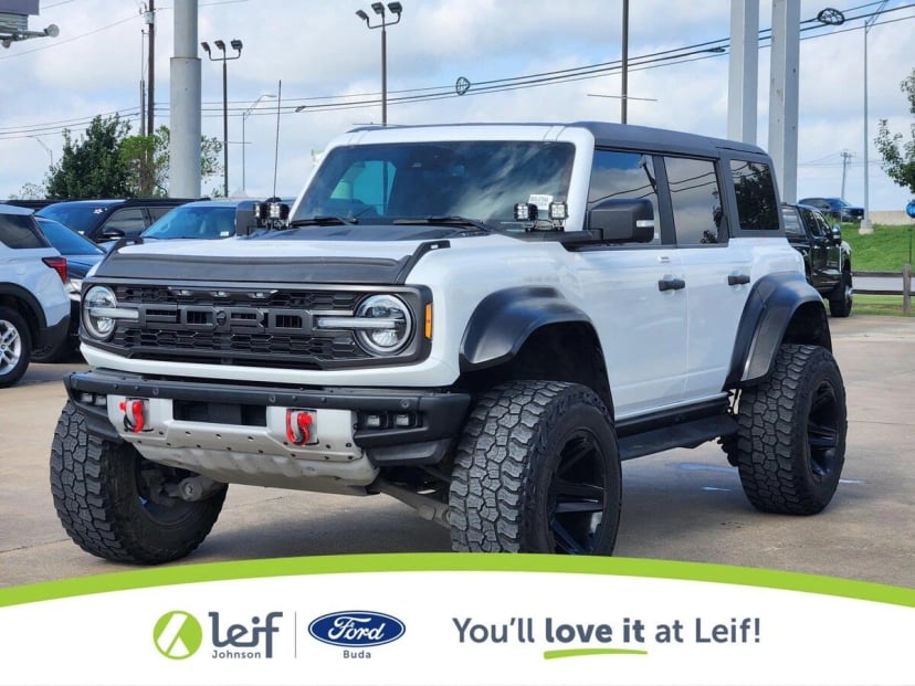 2022 Ford Bronco - Image 2