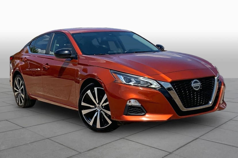 2022 Nissan Altima - Image 1