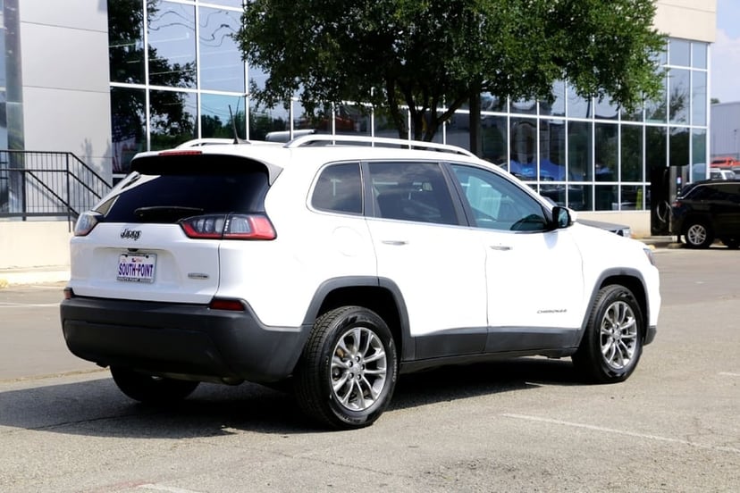 2020 Jeep Cherokee - Image 2