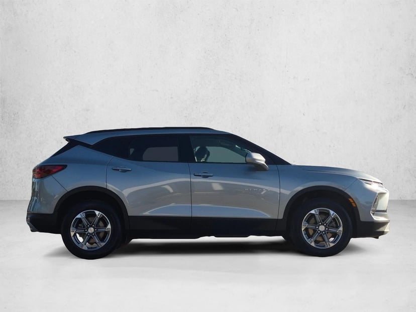 2024 Chevrolet Blazer - Image 2