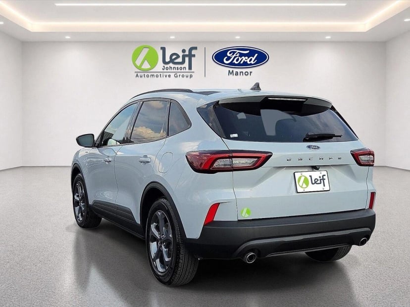 2025 Ford Escape - Image 1