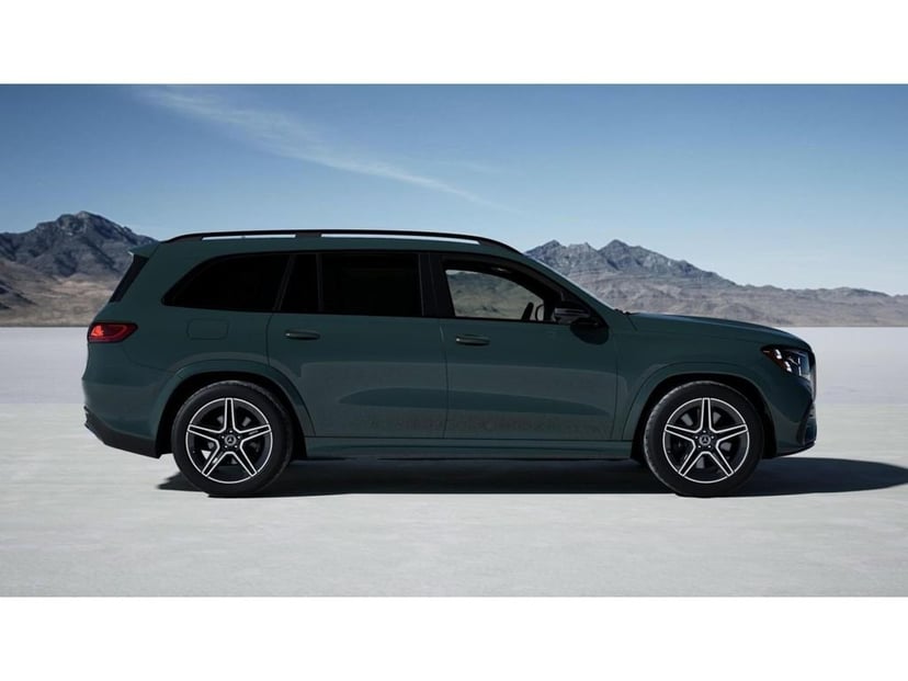 2027 Mercedes-Benz GLS - Image 1