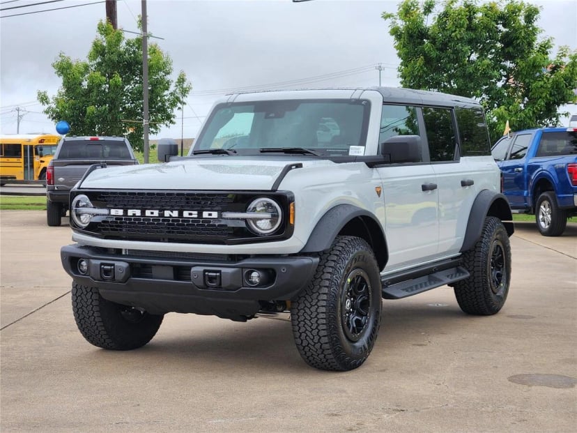 2026 Ford Bronco - Image 1