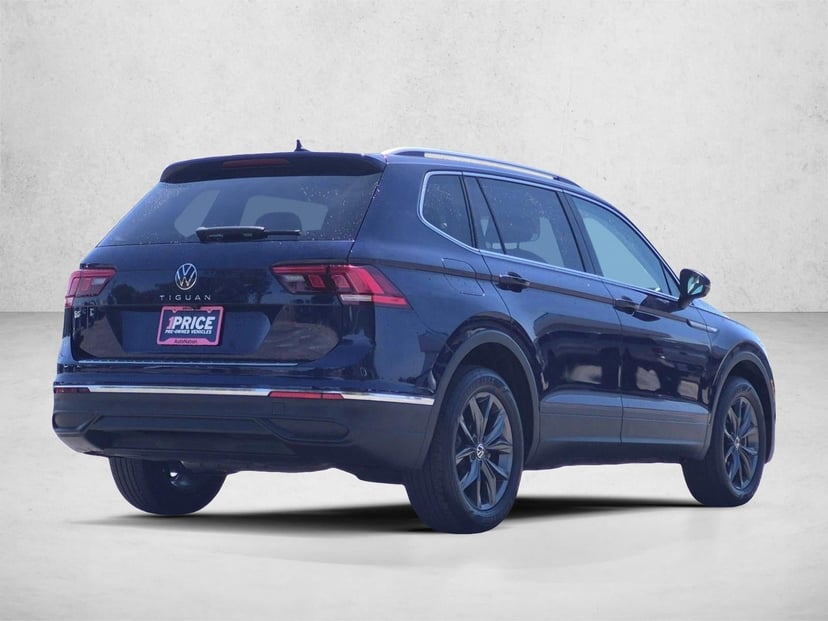 2023 Volkswagen Tiguan - Image 3