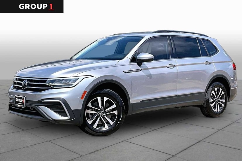 2022 Volkswagen Tiguan - Image 1