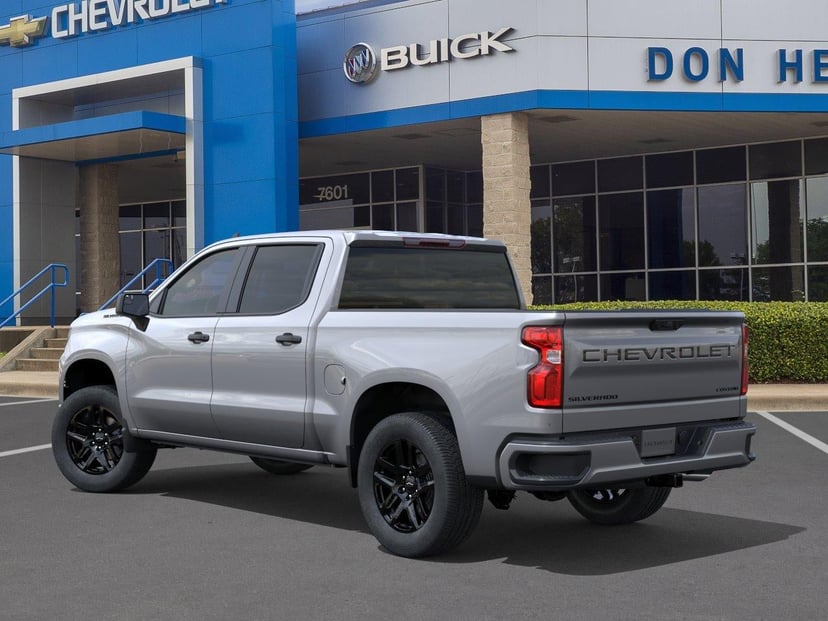 2026 Chevrolet Silverado 1500 - Image 3