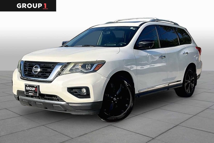 2017 Nissan Pathfinder - Image 1