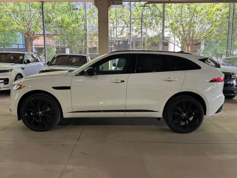 2026 Jaguar F-PACE - Image 2