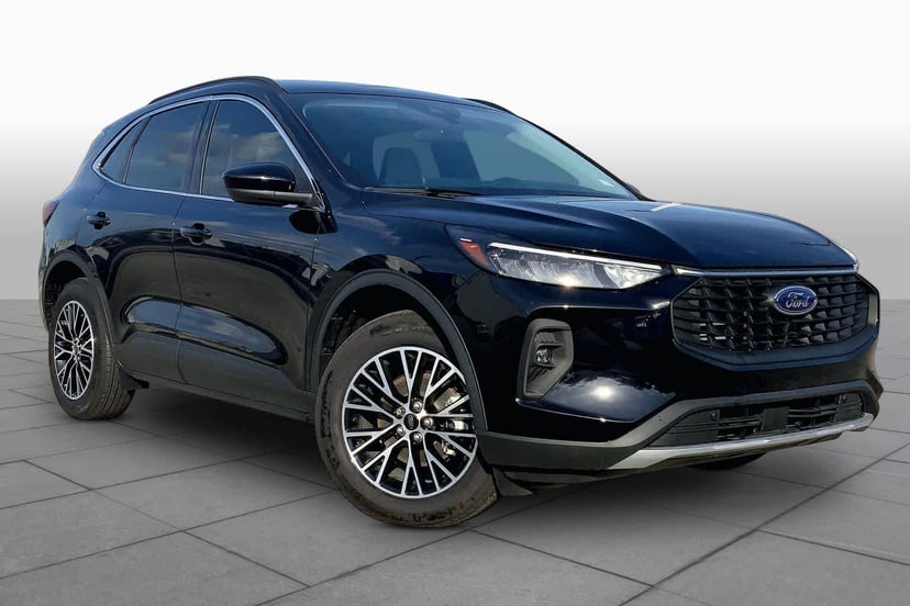 2025 Ford Escape - Image 2