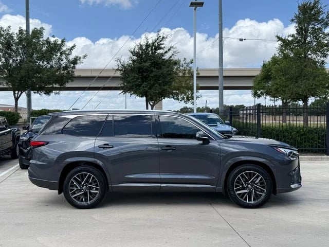 2024 Lexus TX - Image 3