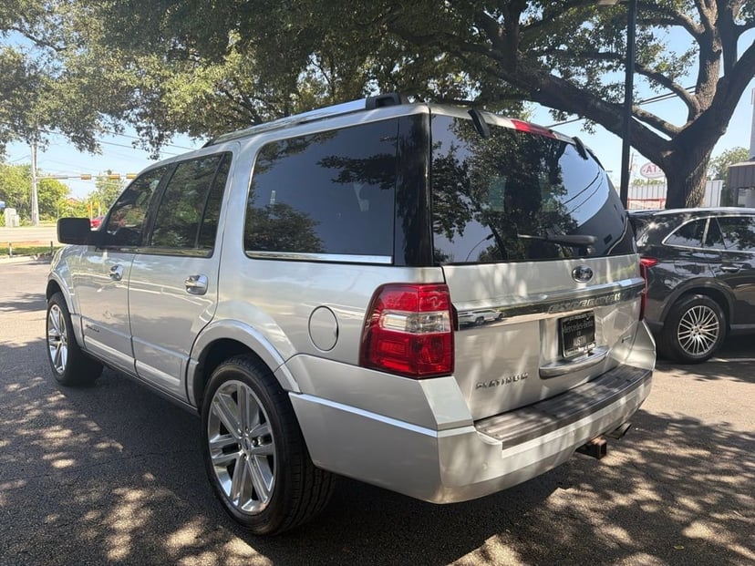 2017 Ford Expedition - Image 3