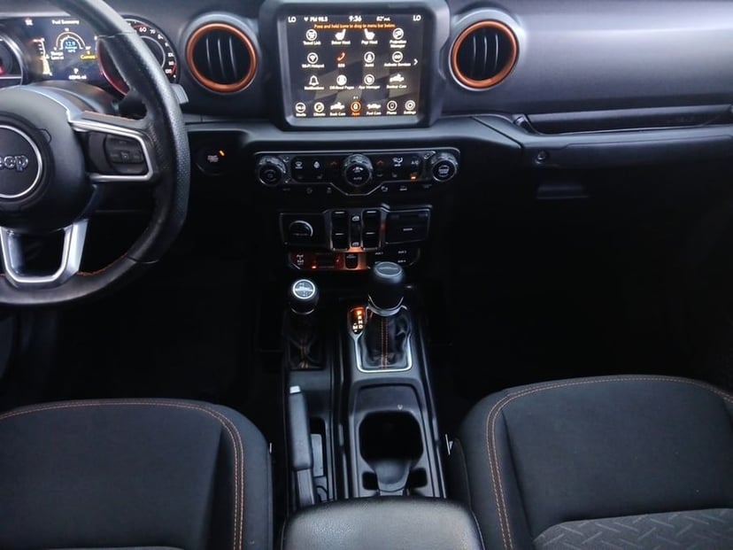 2021 Jeep Gladiator - Image 3