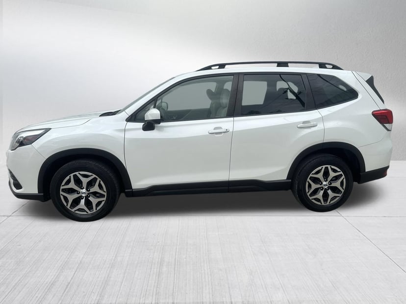 2023 Subaru Forester - Image 2