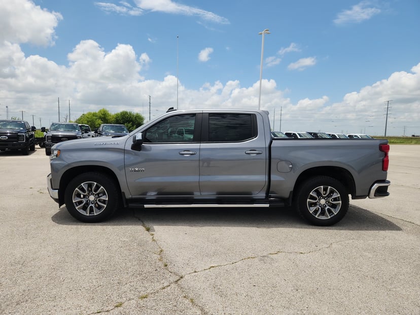 2022 Chevrolet Silverado LTD - Image 2