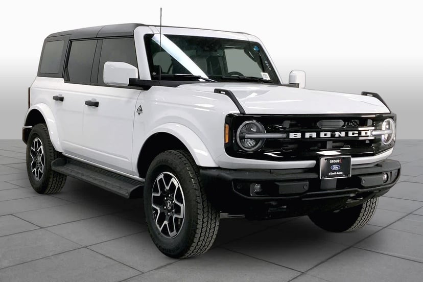 2026 Ford Bronco - Image 2
