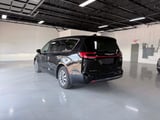 2024 Chrysler Pacifica - Preview 3