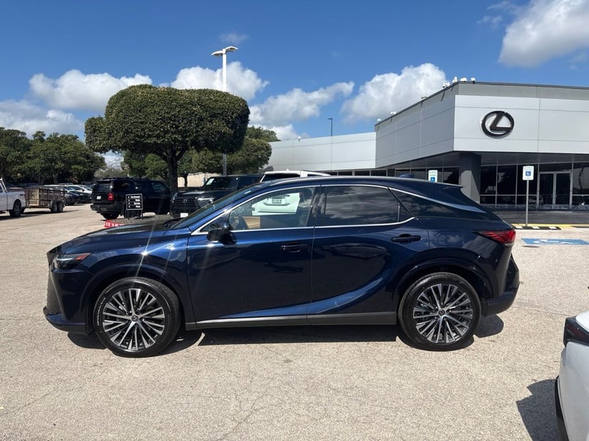 2026 Lexus RX - Image 2