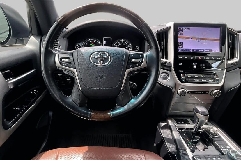 2021 Toyota Land Cruiser - Image 2