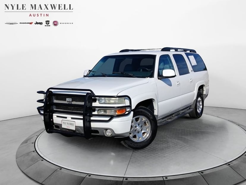 2003 Chevrolet Suburban - Image 1