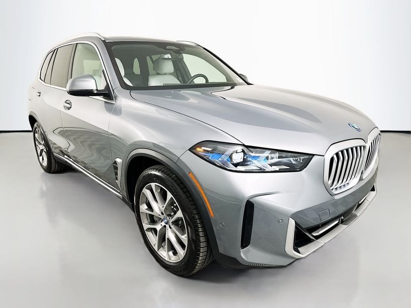 2026 BMW X5 - Image 3