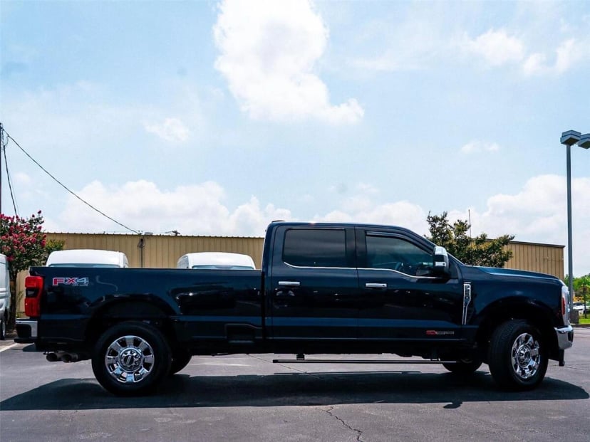 2023 Ford F-250 - Image 1