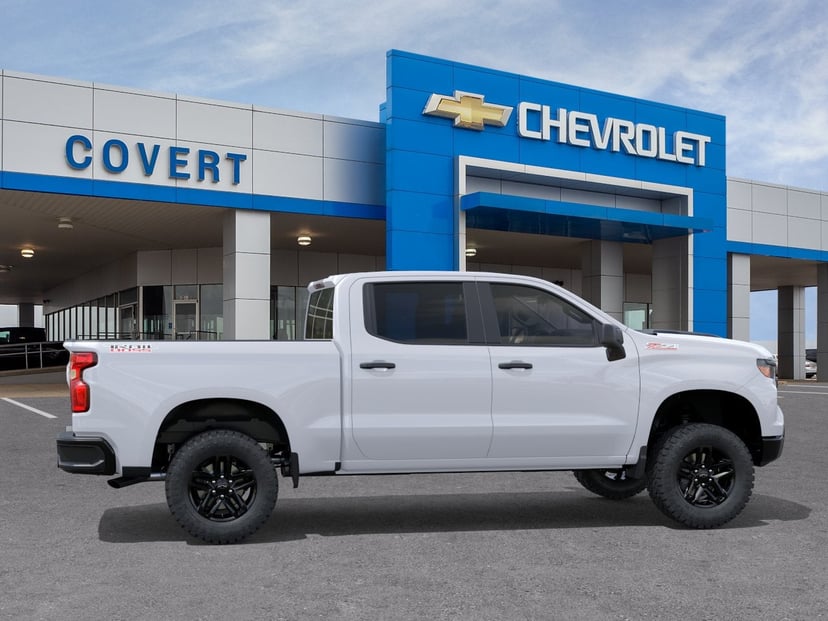 2026 Chevrolet Silverado 1500 - Image 3