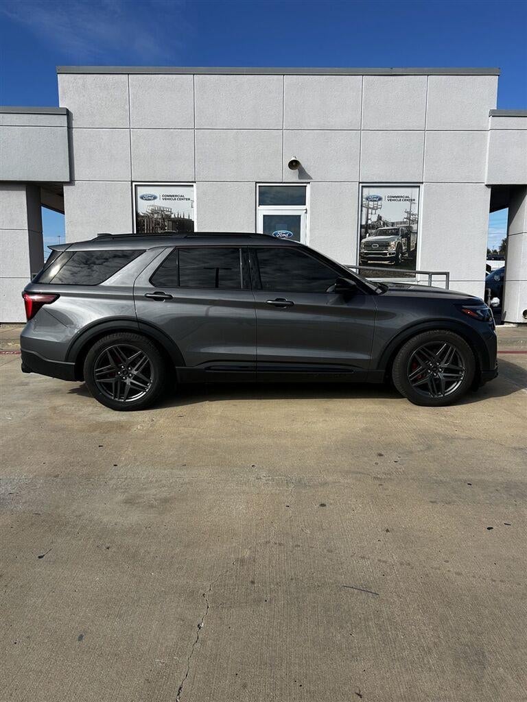 2026 Ford Explorer - Image 1