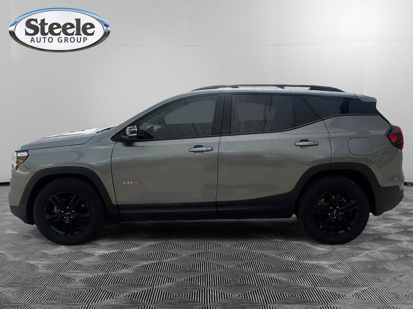 2024 GMC Terrain - Image 2
