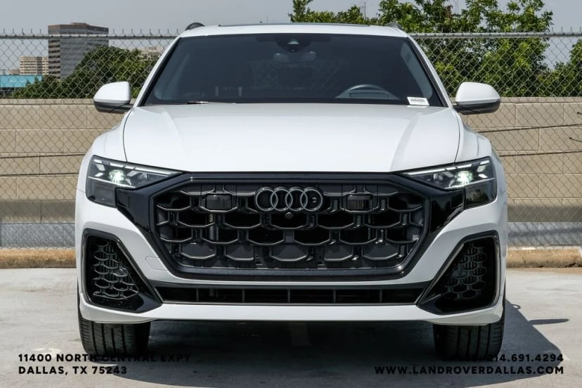 2024 Audi Q8 - Image 3