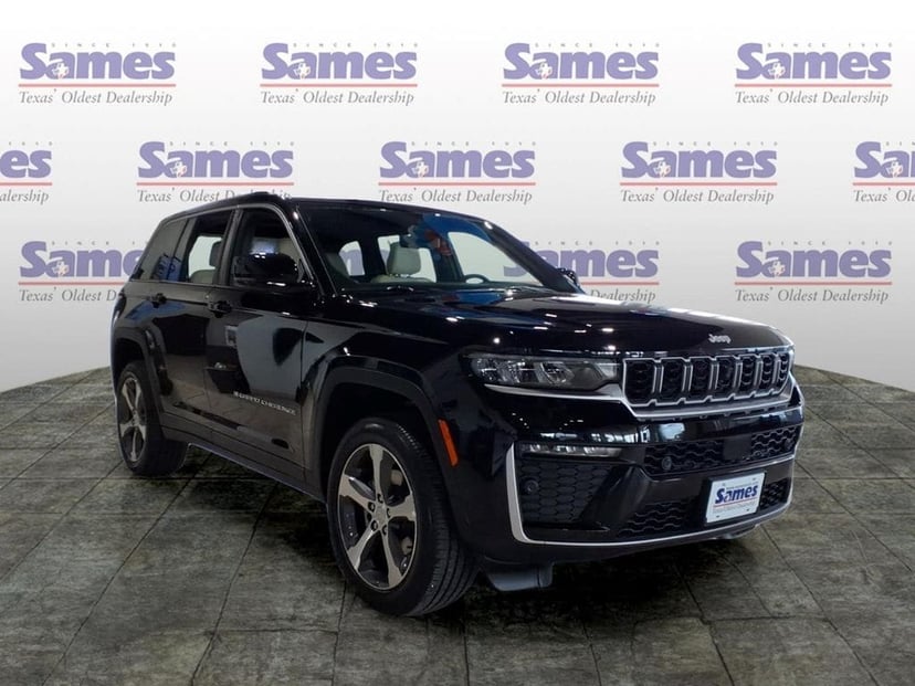 2026 Jeep Grand Cherokee - Image 1