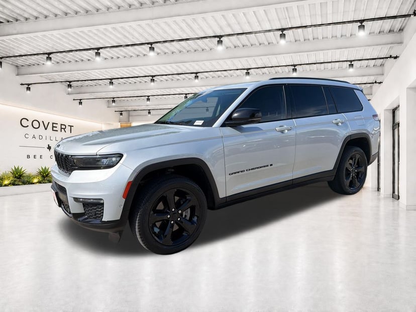 2023 Jeep Grand Cherokee L - Image 1