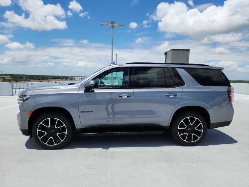 2022 Chevrolet Tahoe - Image 2