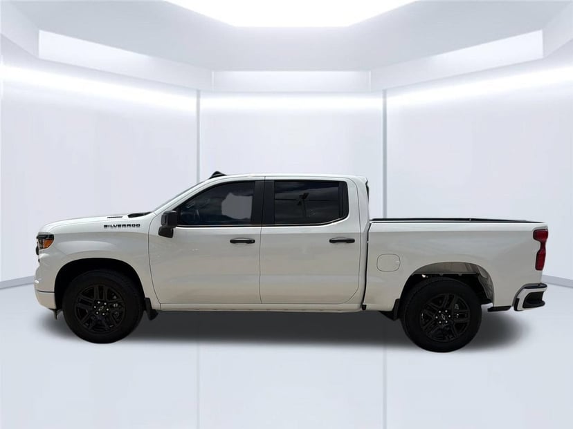 2026 Chevrolet Silverado 1500 - Image 1