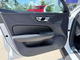 2026 Volvo V60 Cross Country - Preview 10