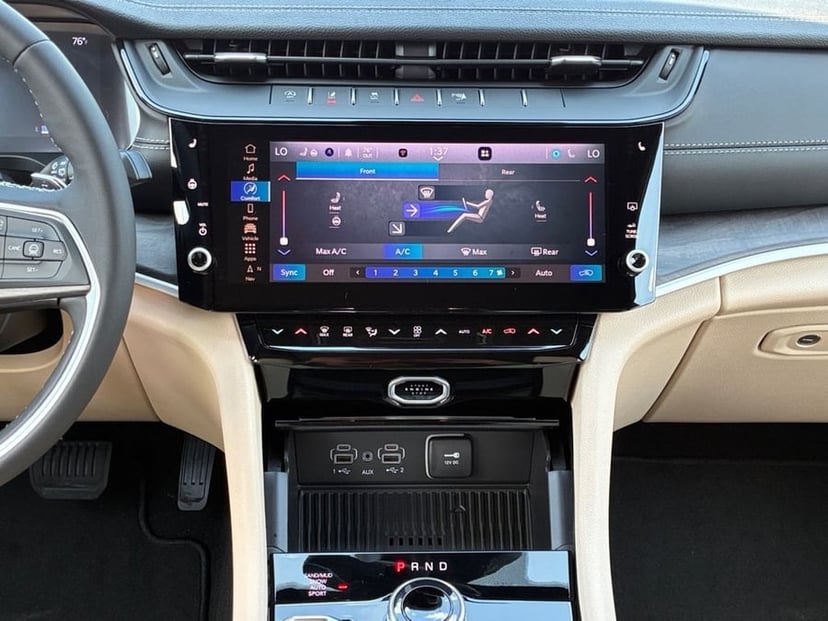 2026 Jeep Grand Cherokee L - Image 2