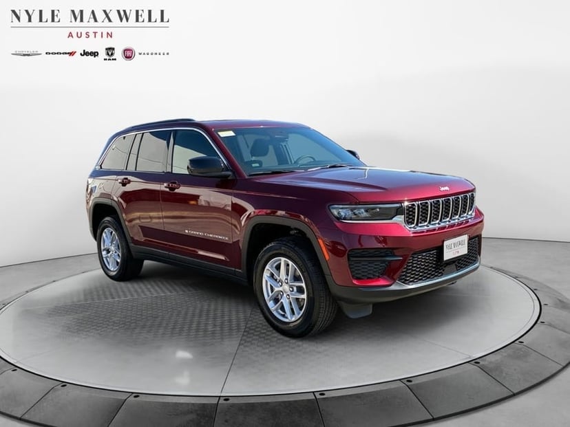 2026 Jeep Grand Cherokee - Image 1