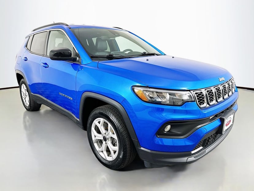 2025 Jeep Compass - Image 3