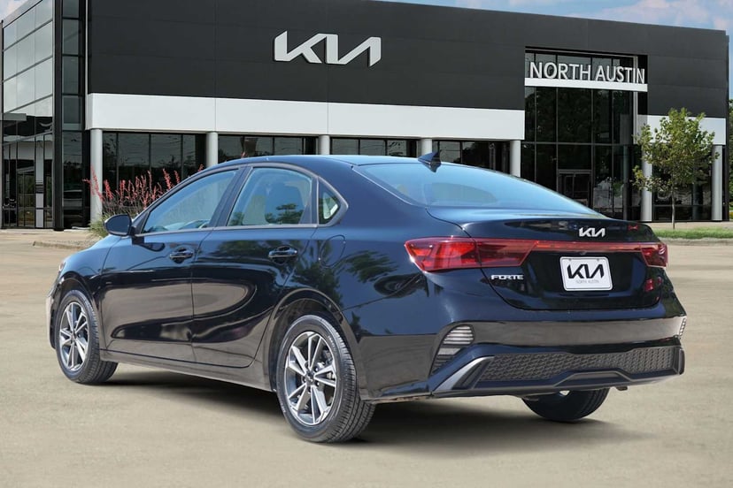 2024 Kia Forte - Image 3