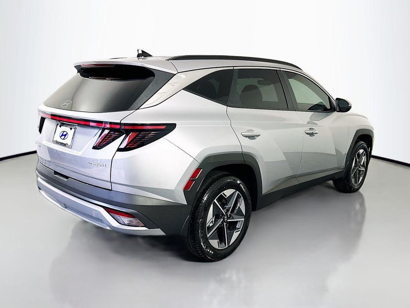 2026 Hyundai Tucson - Image 2