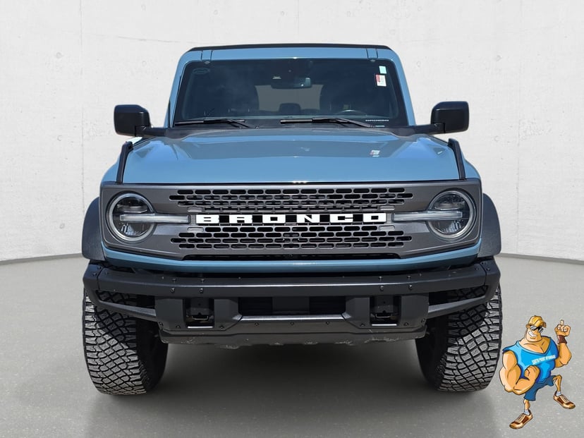2021 Ford Bronco - Image 2