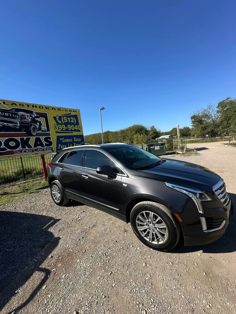 2017 Cadillac XT5 - Image 1
