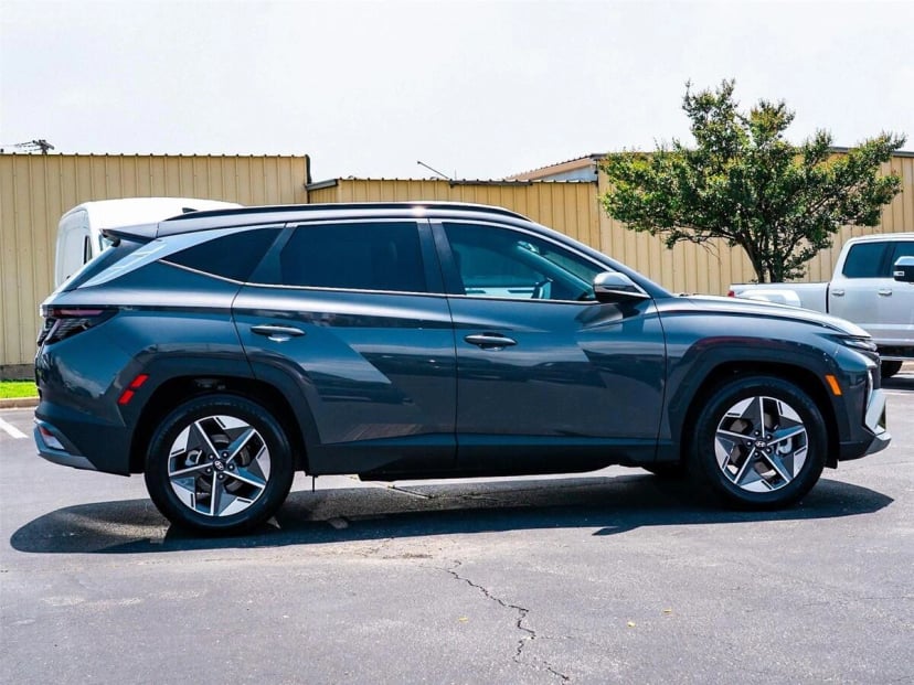 2025 Hyundai Tucson - Image 1
