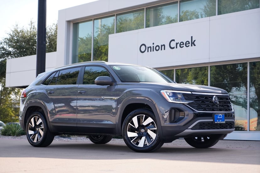 2026 Volkswagen Atlas Cross Sport - Image 1